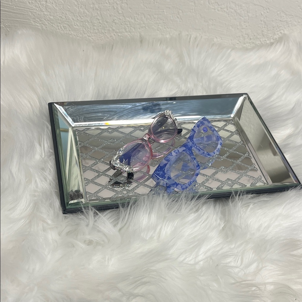Chic Silver Vanity Tray - Picture 7 of 8